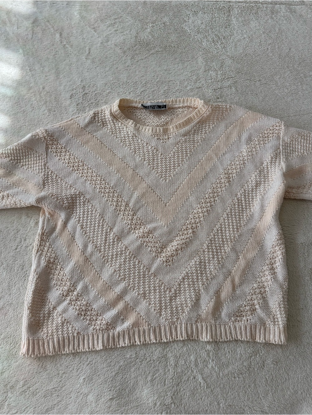 Vintage Cream Textured V‑Neck Pattern Women’s knit Sweater